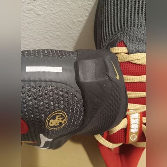 Nike Anthracite Zoom Pegasus 40 SF 49ers UNISEX  MEN SIZE 8.5” LADIES SIZE 10 - Picture 8 of 14